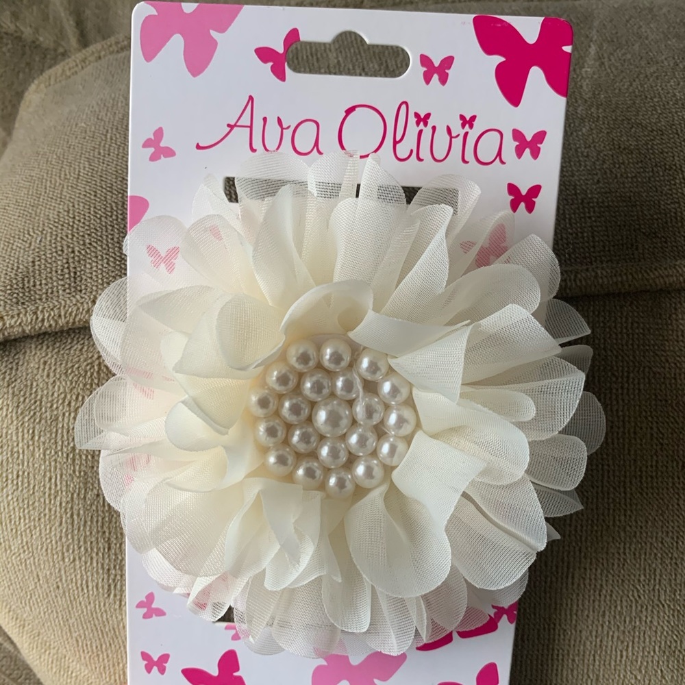 🌻 Cream Flower Stretchy Headband